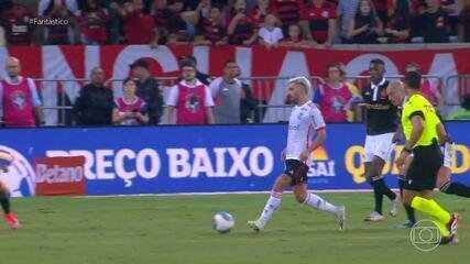 Flamengo aplica a maior goleada da história do clássico sobre o Vasco