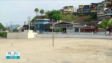 Praia do Anil, em Angra dos Reis, volta a ficar própria para banho após 24 anos - Projeto de despoluição terminou em abril deste ano com a instalação de um elevatória para o tratamento do esgoto.