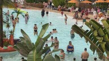 Férias movimenta turismo em Olímpia - Em Olímpia (SP) o número de visitantes em hotéis e parques aquáticos cresceu por conta das férias de julho.