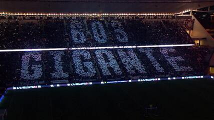 Cássio ganha homenagem e Corinthians vence Botafogo em casa