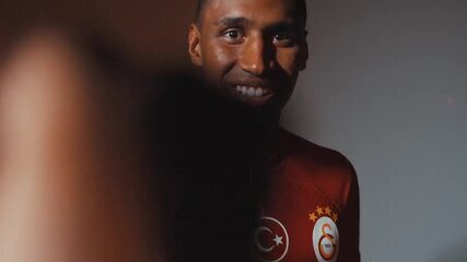 Galatasaray anuncia contratação do atacante brasileiro Tetê