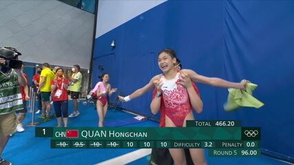 Quan Hongchan tira nota 10 e leva o ouro nos saltos ornamentais das Olimpíadas
