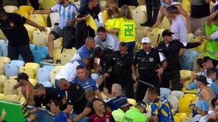 Confusão entre argentinos e brasileiros atrasa início do jogo no Maracanã