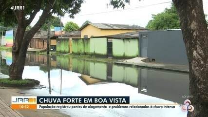 Forte chuva alaga casas e ruas em Boa Vista