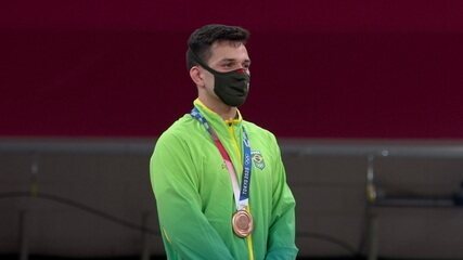 Daniel Cargnin vence Baruch Shmailov e conquista o primeiro bronze para o Brasil em Tóquio