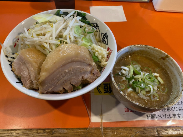 「つけ麺醤油（１１００円）＋節券１００円＋レン草１００円」@ちばからの写真