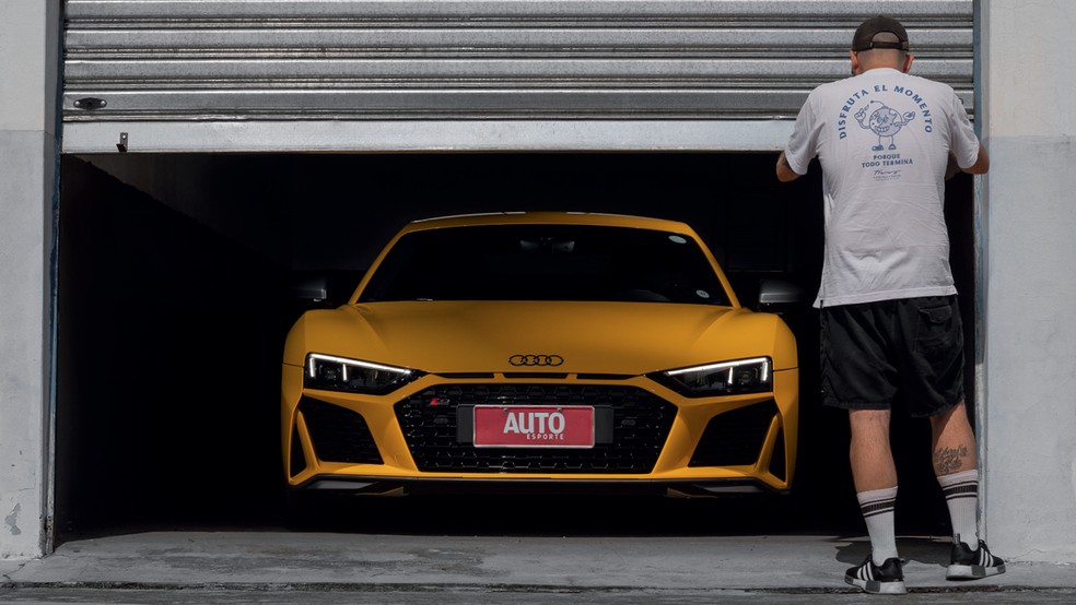Audi R8 V10 - Zero a 100 km/h em 3,2 segundos! — Foto: Renato Durães/Autoesporte