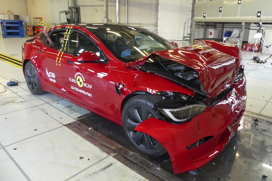Crash test do Tesla Model S