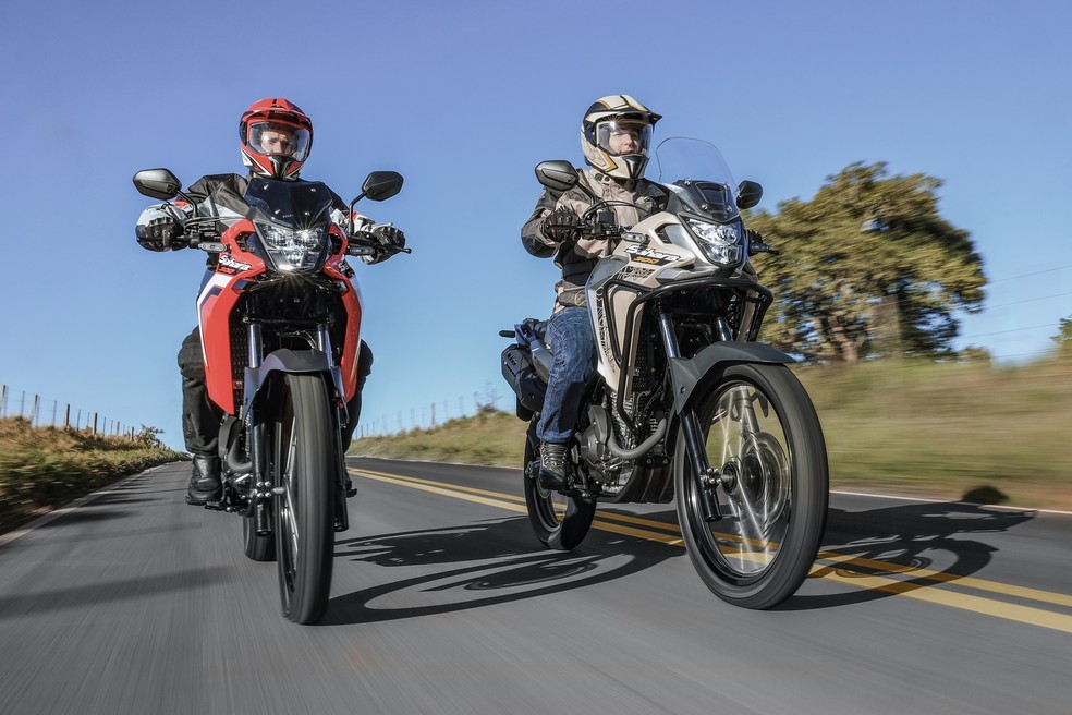 Moto Honda XRE 300 Saharapossui configuração topo de linha, Adventure, que passa dos R$ 30 mil  — Foto: Divulgação