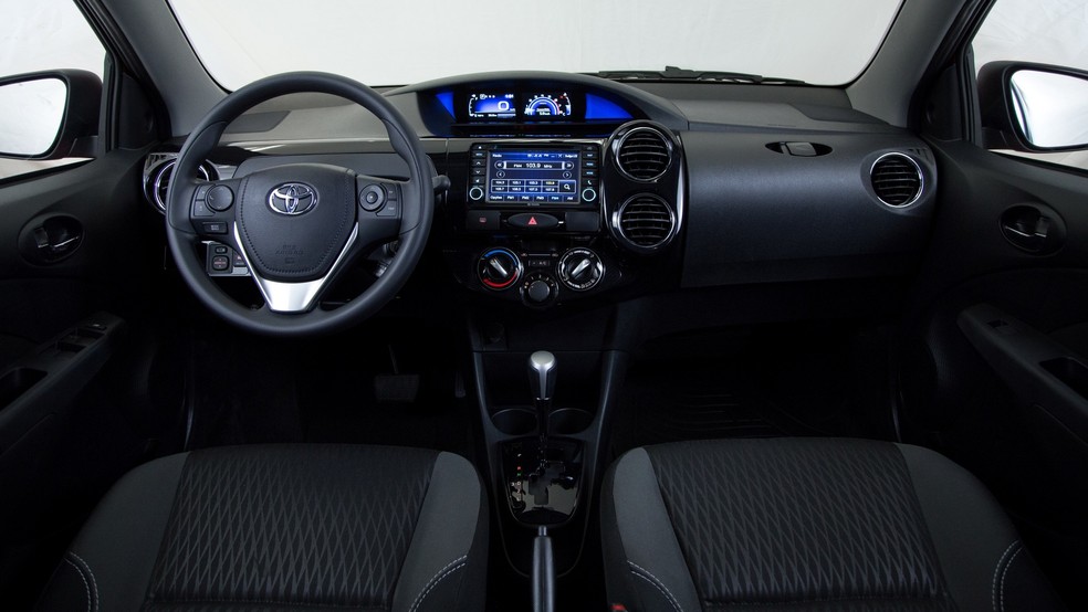 Toyota Etios na versão Ready! de 2016  — Foto: Divulgação