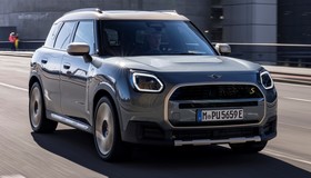 Mini Countryman elétrico estreia no Brasil com 306 cv e preço de BYD Seal