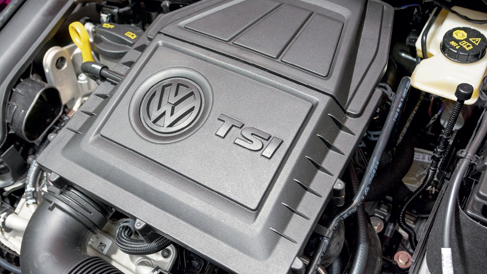 Sexta geração do Volkswagen Polo é equipada com motor 1.0 turbo TSI nas configurações Comfortline e Highline  — Foto: Divulgação