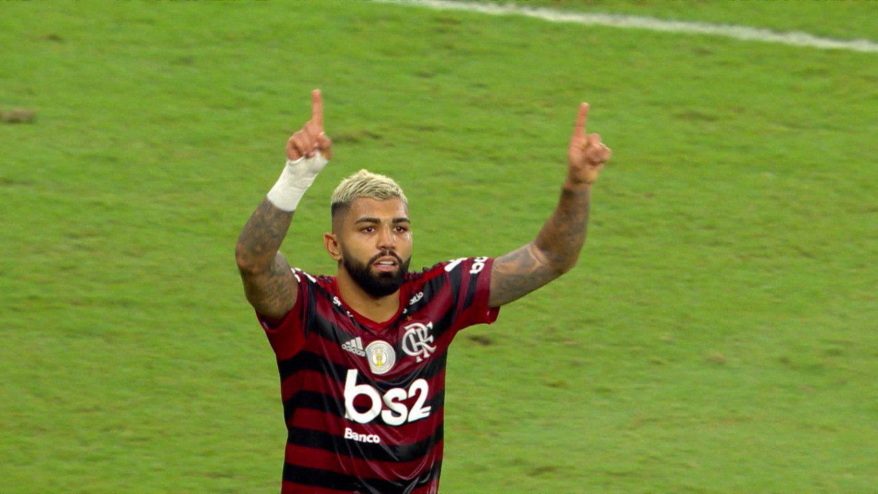 Após gol de Gabigol, torcida do Flamengo solta o grito de campeão