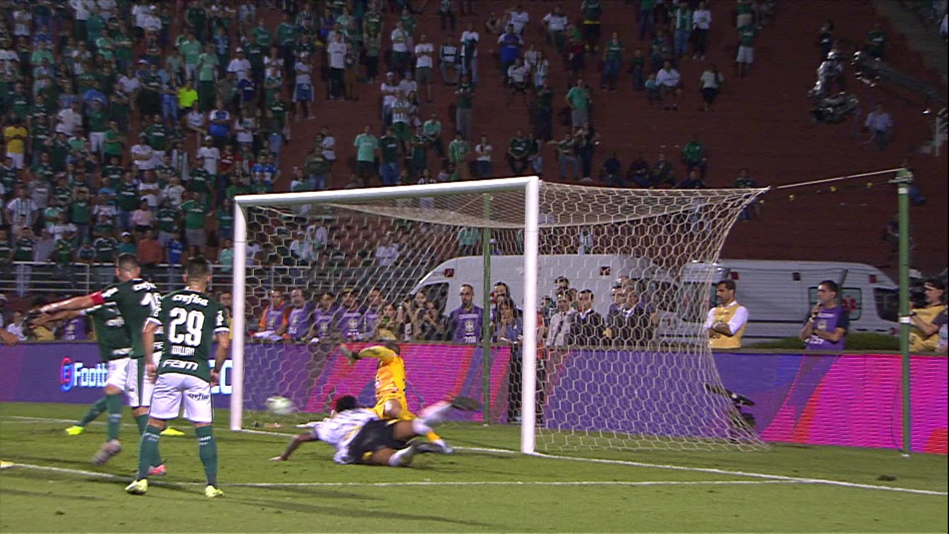 Bruno Henrique se despede do Palmeiras; relembre gols do volante