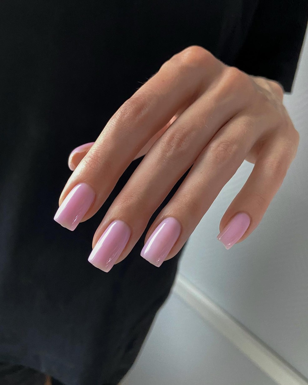 10 cores de esmalte que vão bombar neste inverno 2024 — Foto: @sofia_nailsaesthetics