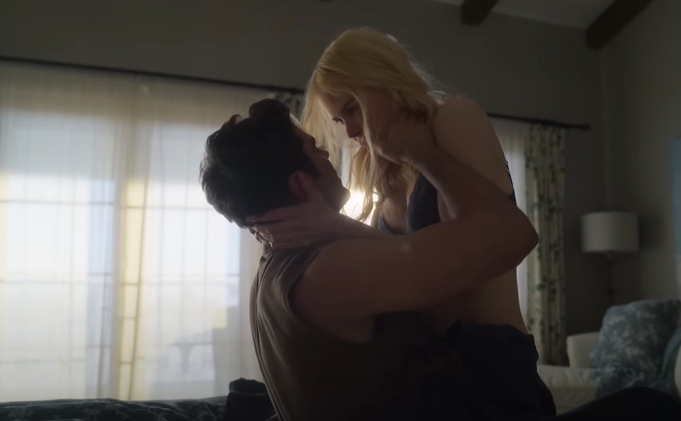 Nicole Kidman e Zac Efron na comédia romântica 'Tudo em Família' — Foto: Reprodução/YouTube