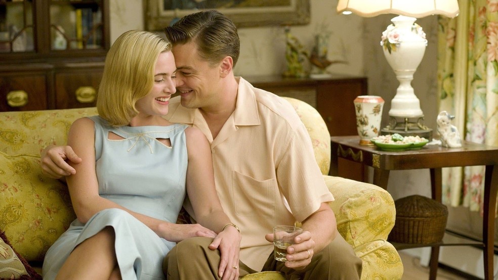 Kate Winslet e Leonardo DiCaprio em 'Foi Apenas um Sonho' (2008) — Foto: Divulgaão