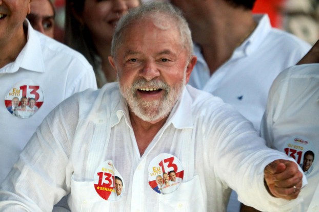 O ex-presidente Luiz Inácio Lula da Silva em ato de campanha em Fortaleza, no Ceará