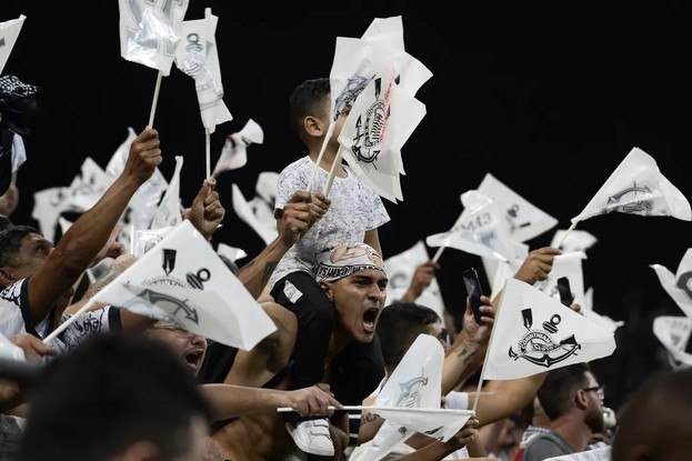 Sócios torcedores do Corinthians. Marcos Ribolli/Globo Esporte