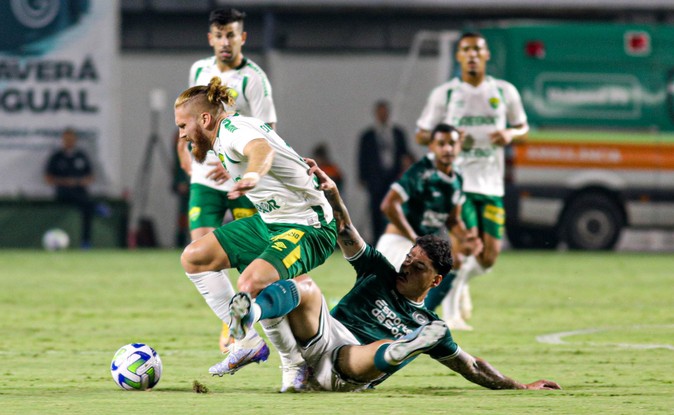 Goiás venceu o Cuiabá por 2 a 0 e se classificou para a final da Copa Verde
