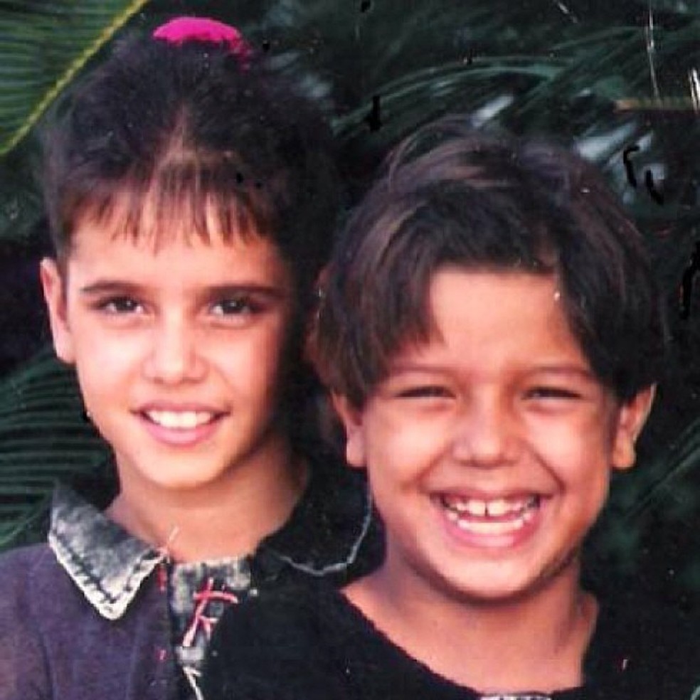 Deborah Secco e Fabrício Bittar integraram elenco mirim da novela 'Mico Preto' (Globo, 1990) — Foto: Arquivo pessoal