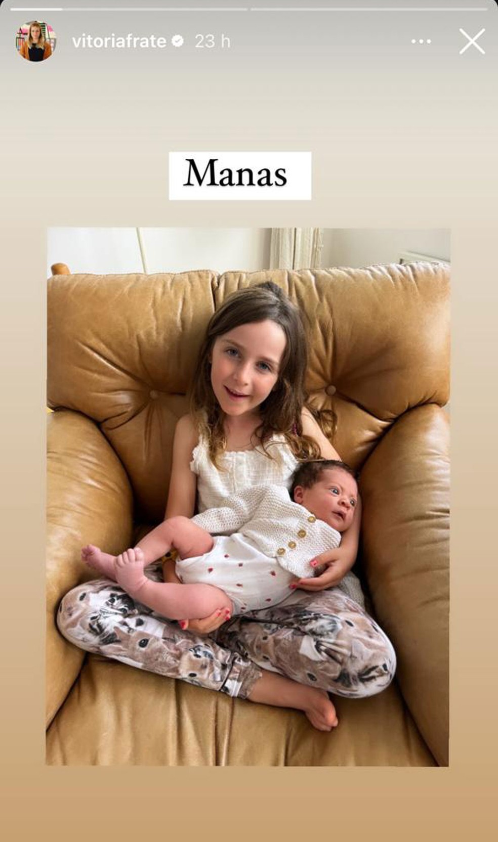 Carolina e Olívia são filhas de Vitória Frate — Foto: Reprodução/Instagram