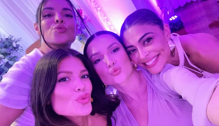 Gkay, Vitória Strada, Juliette e Juliana Paes