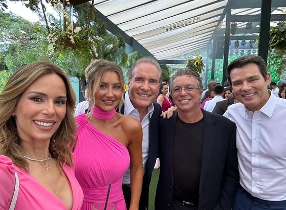 Ana Furtado, Ana Paula Siebert, Roberto Justus, Boninho e Celso Portiolli no casamento do oncologista Fernando Maluf