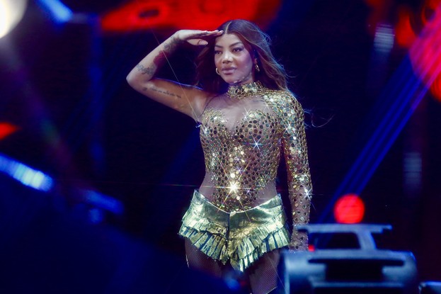 Ludmilla canta para mais de 2 milhões de pessoas em Copacabana, no Rio de Janeiro