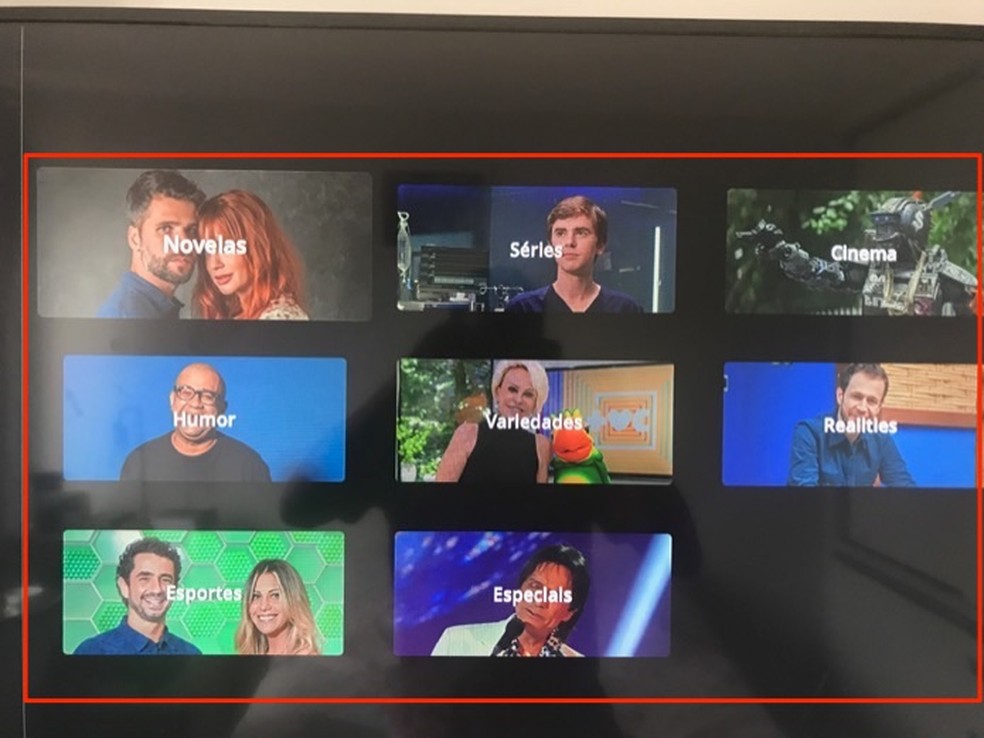 Conteúdos organizados por categorias no app Globoplay da Apple TV — Foto: Reprodução/Marvin Costa