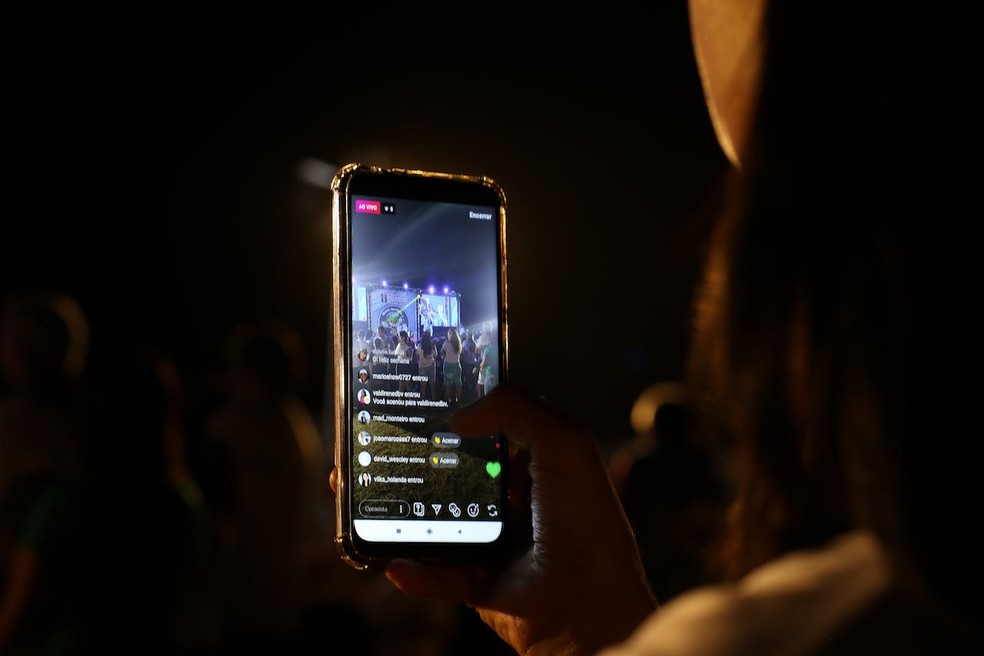 As lives ajudam a ter uma interação direta com o público — Foto: Divulgação/Nino Souza