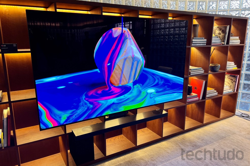 LG OLED evo C2 — Foto: Rubens Achilles/TechTudo