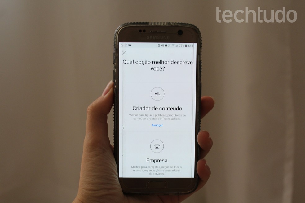 Instagram permite fazer conta de criador de conteúdo ou de empresa — Foto: Caroline Doms/TechTudo