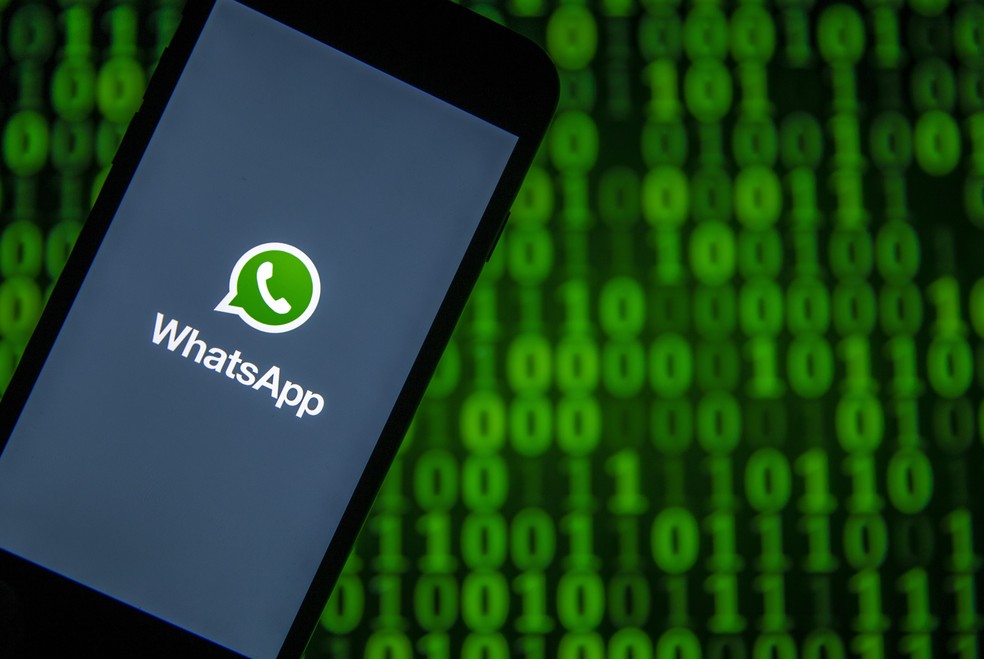 Criminosos aproveitam a situação de desemprego no país para aplicar golpes pelo WhatsApp — Foto: Getty Images/ Anadolu Agency