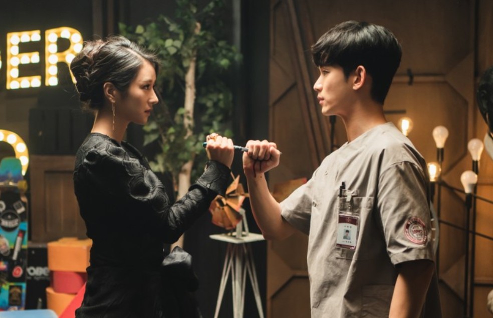 Tudo Bem Não Ser Normal foi indicado ao Emmy de 2021 — Foto: Divulgação/tvN