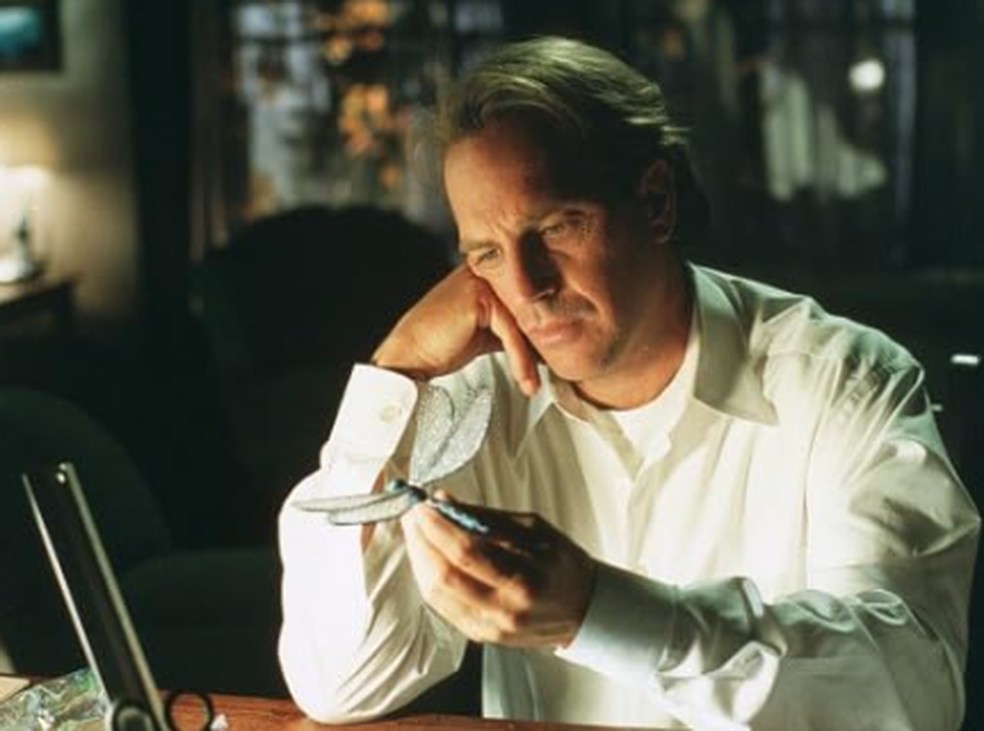 Kevin Costner em O Mistério da Libélula (2002) — Foto: Divulgação/IMDb