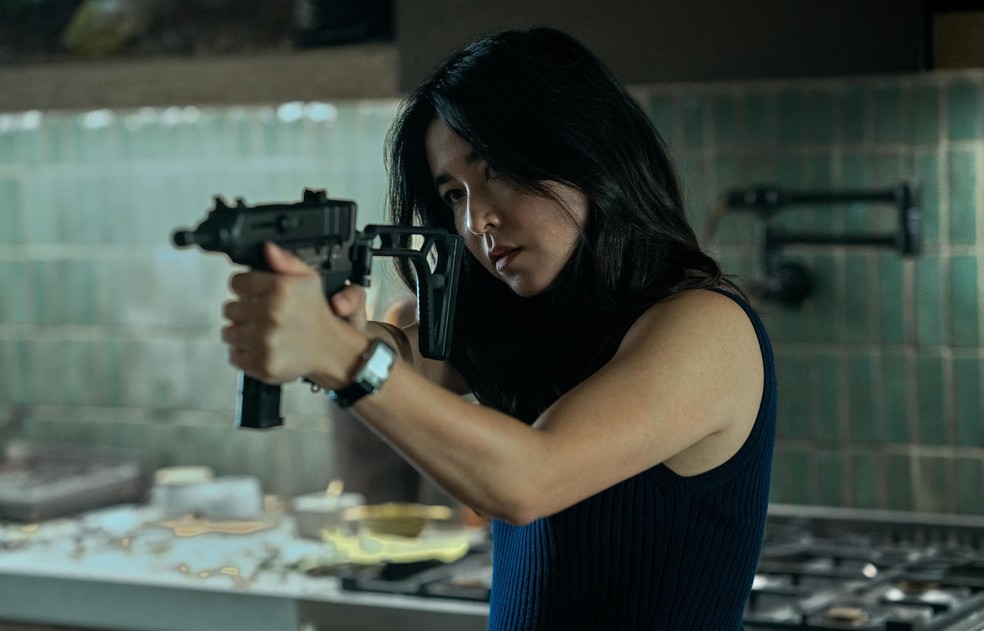 Maya Erskine em Sr. e Sra Smith — Foto: Divulgação/IMDb