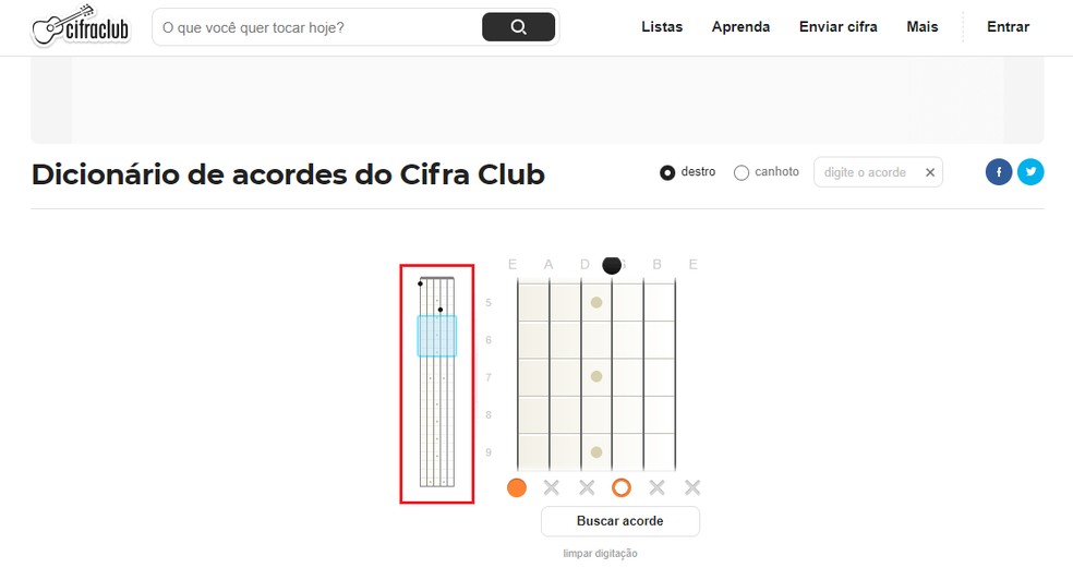 Dicionário de acordes permite que o usuário se locomova livremente pela extensão do instrumento — Foto: Reprodução/Gabriel Pereira