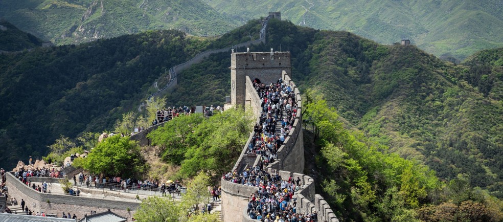 Com 21.196 km de comprimento, a Grande Muralha é uma das principais atrações turísticas da China — Foto: Yan Cong/Bloomberg