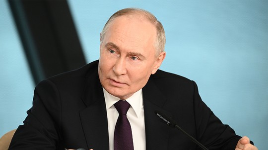 Putin avalia limitar as exportações de níquel e urânio