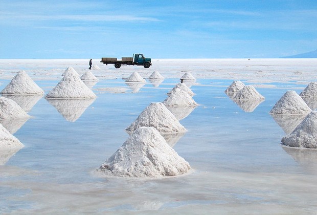 Salar de Uyuni, o maior salar do mundo, localizado na Bolívia