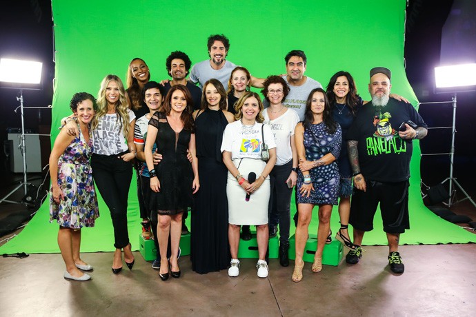 Elenco da MTV Brasil se reencontra para comemorar 25 anos do canal
