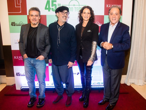 Cassio Gabus Mendes, Ary França, Denise Fraga e Tony Ramos na premiere de 45 do Segundo Tempo (Foto:  Patrícia Devoraes/ Brazil News)