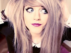 A youtuber inglesa Marina Joyce