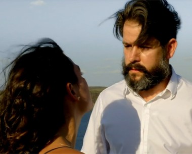 Jaime morre após saber que Antônia está grávida de Leandro (Amores Roubados / TV Globo)