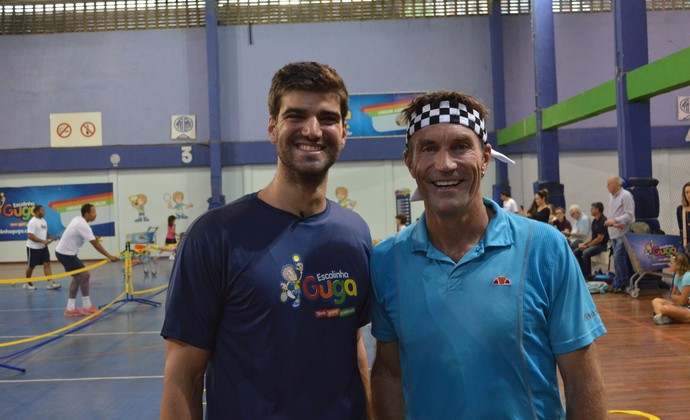 Pat Cash escolinha Guga (Foto: Divulgação)