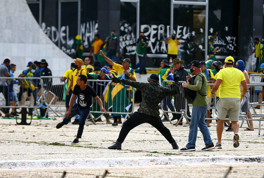 O papel da elite de combate do Exército nas maquinações golpistas