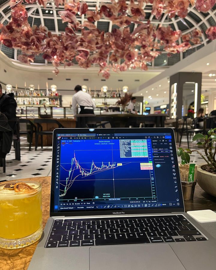 Gráfico de TradingView en @enginerdebil de Instagram