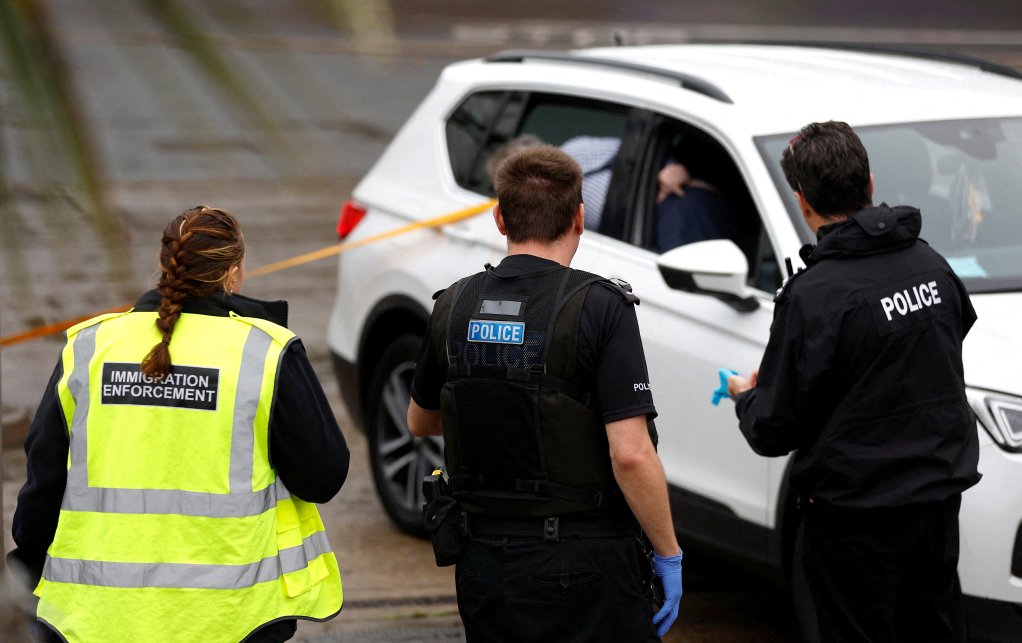  La NCA, l’agence nationale contre le crime au Royaume-Uni a lancé un appel pour retrouver un trafiquant d'être humains irakien surnommé "Scorpion". Crédits : Reuters