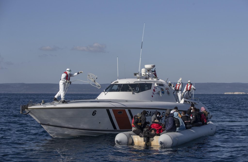 From file: The Turkish coast guard takes migrants on a boat during a search and rescue patrol in 2021 | Photo: Erdem Sahin/EPA